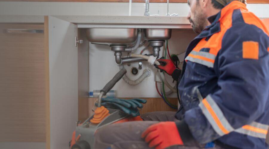Professional slab leak plumber services in Hernandez, NM